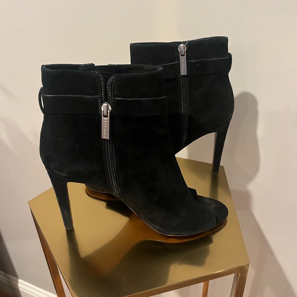 BCBGeneration CAROLENA peep-toe ankle boot